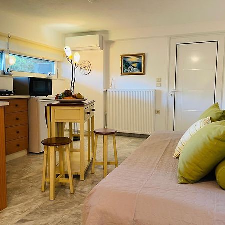 Apartament Erotospilia Porto Rafti Near The Athens Airport Zewnętrze zdjęcie