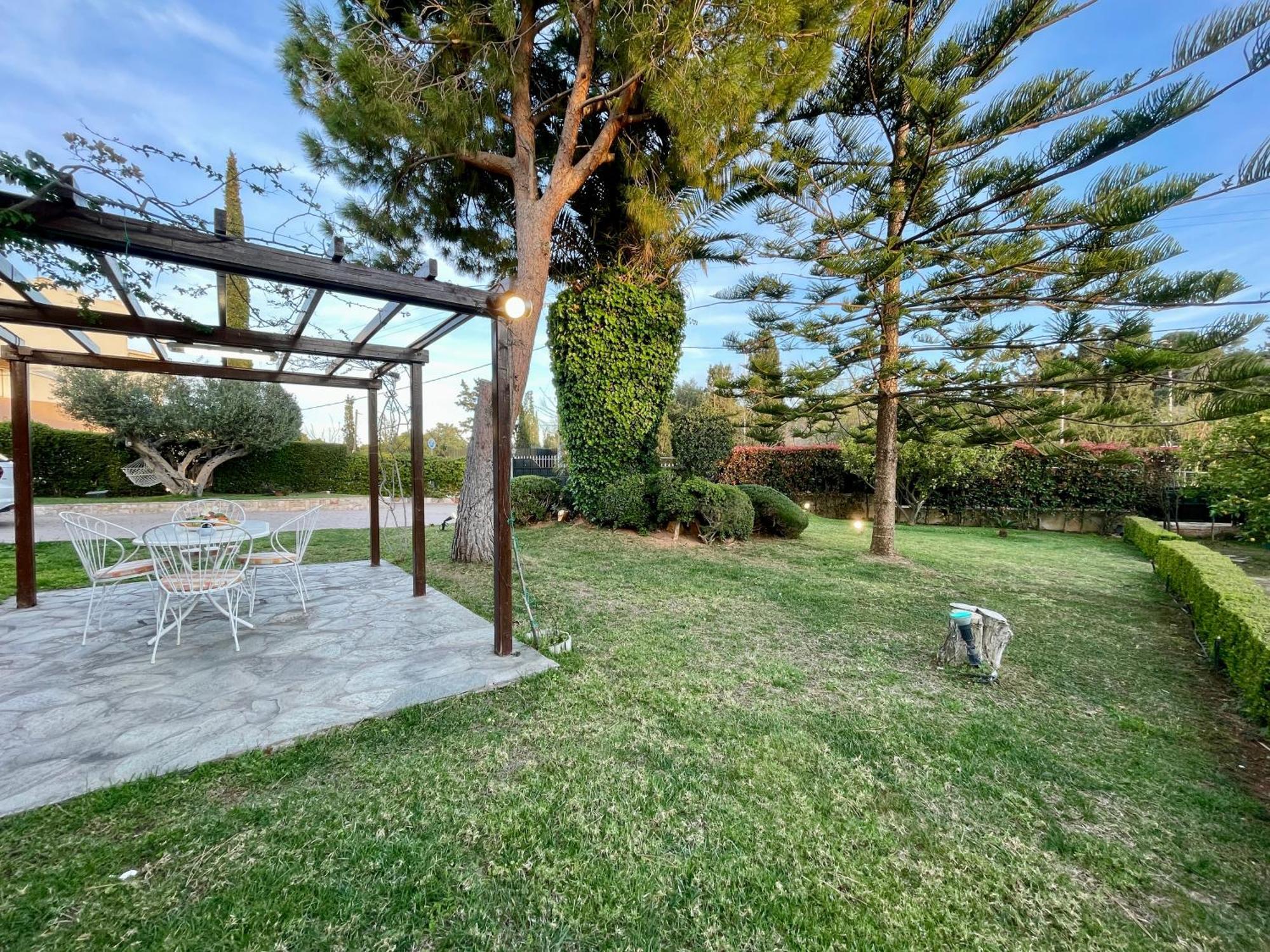 Apartament Erotospilia Porto Rafti Near The Athens Airport Zewnętrze zdjęcie