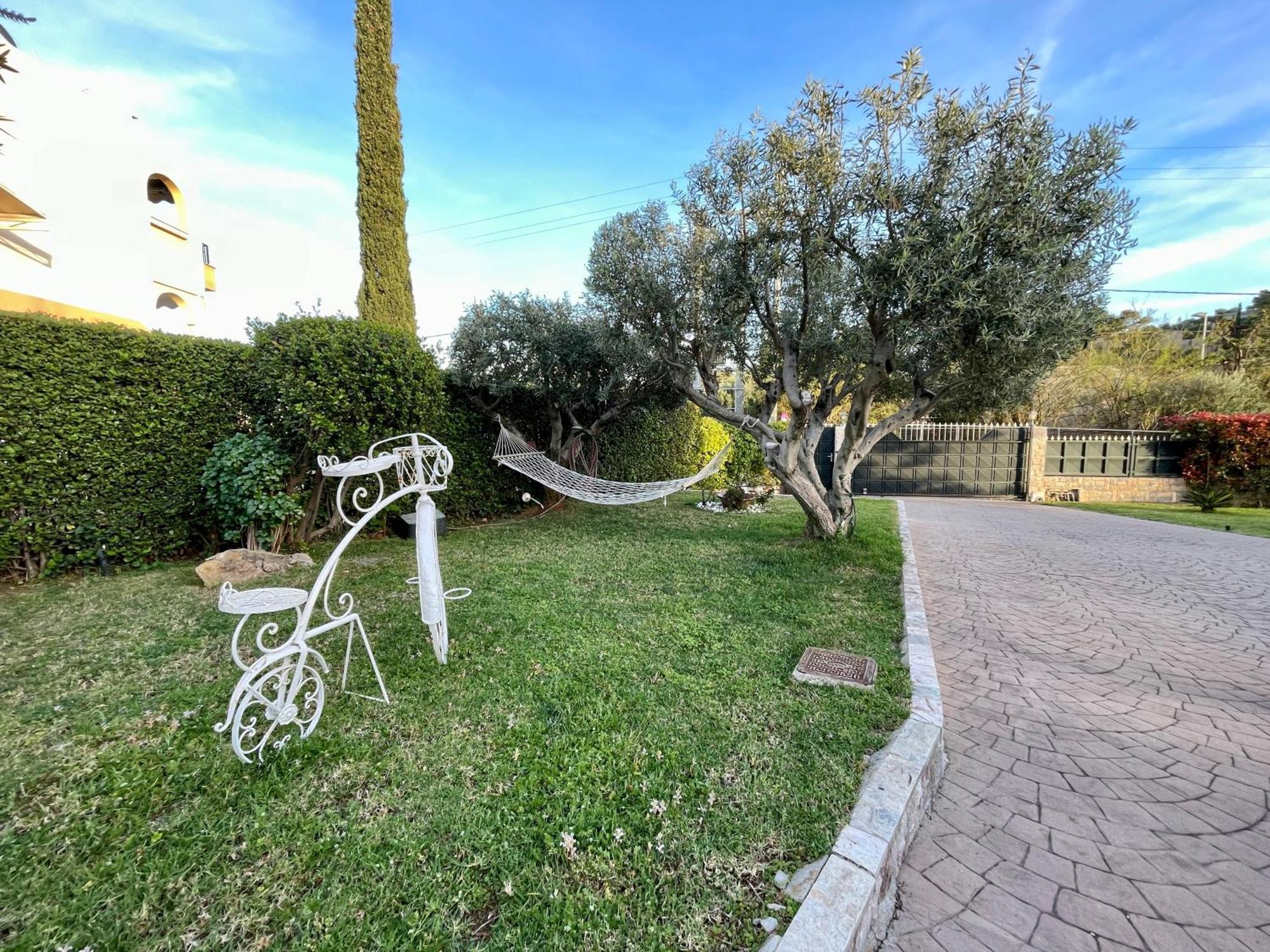 Apartament Erotospilia Porto Rafti Near The Athens Airport Zewnętrze zdjęcie