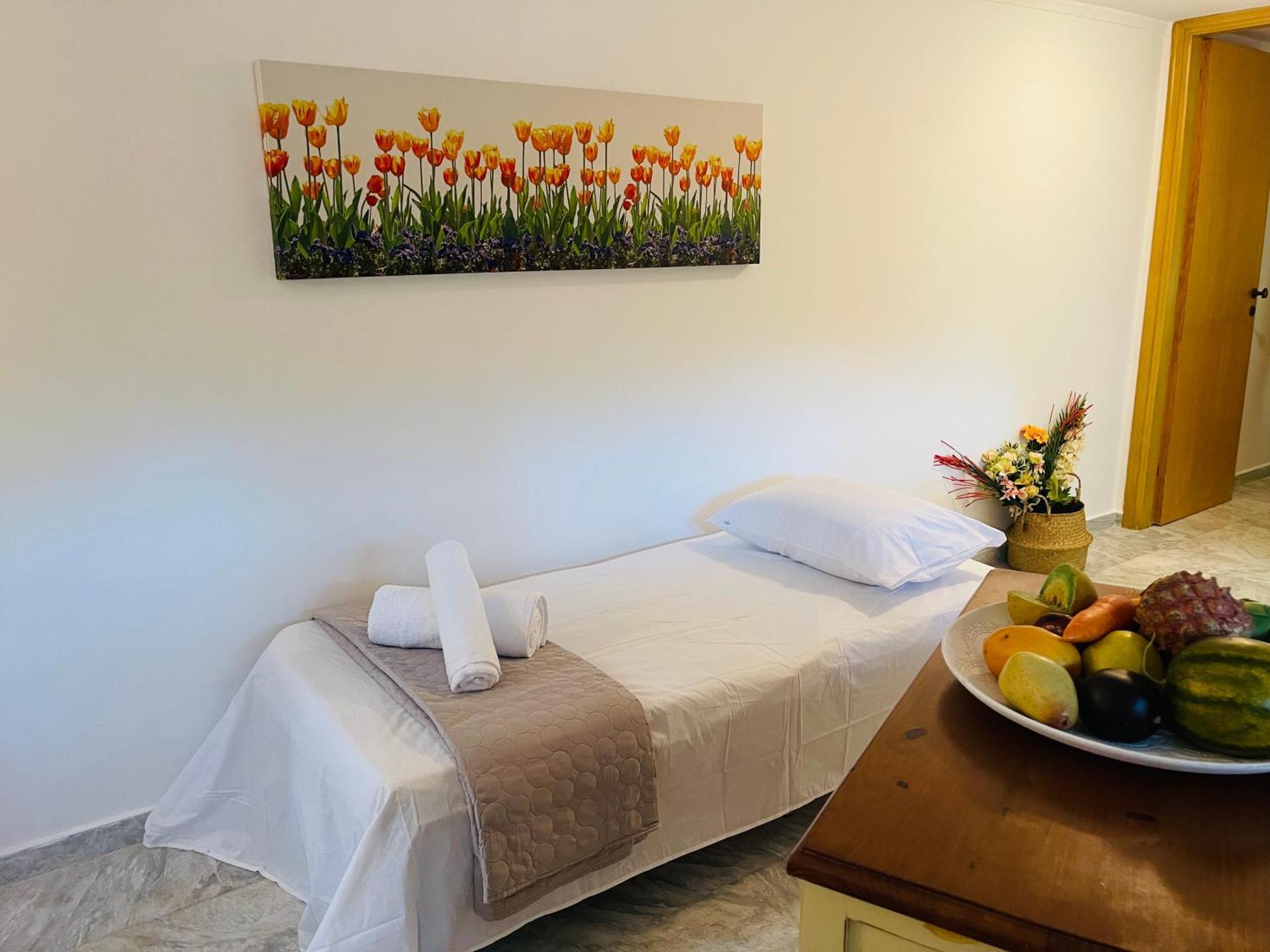 Apartament Erotospilia Porto Rafti Near The Athens Airport Zewnętrze zdjęcie
