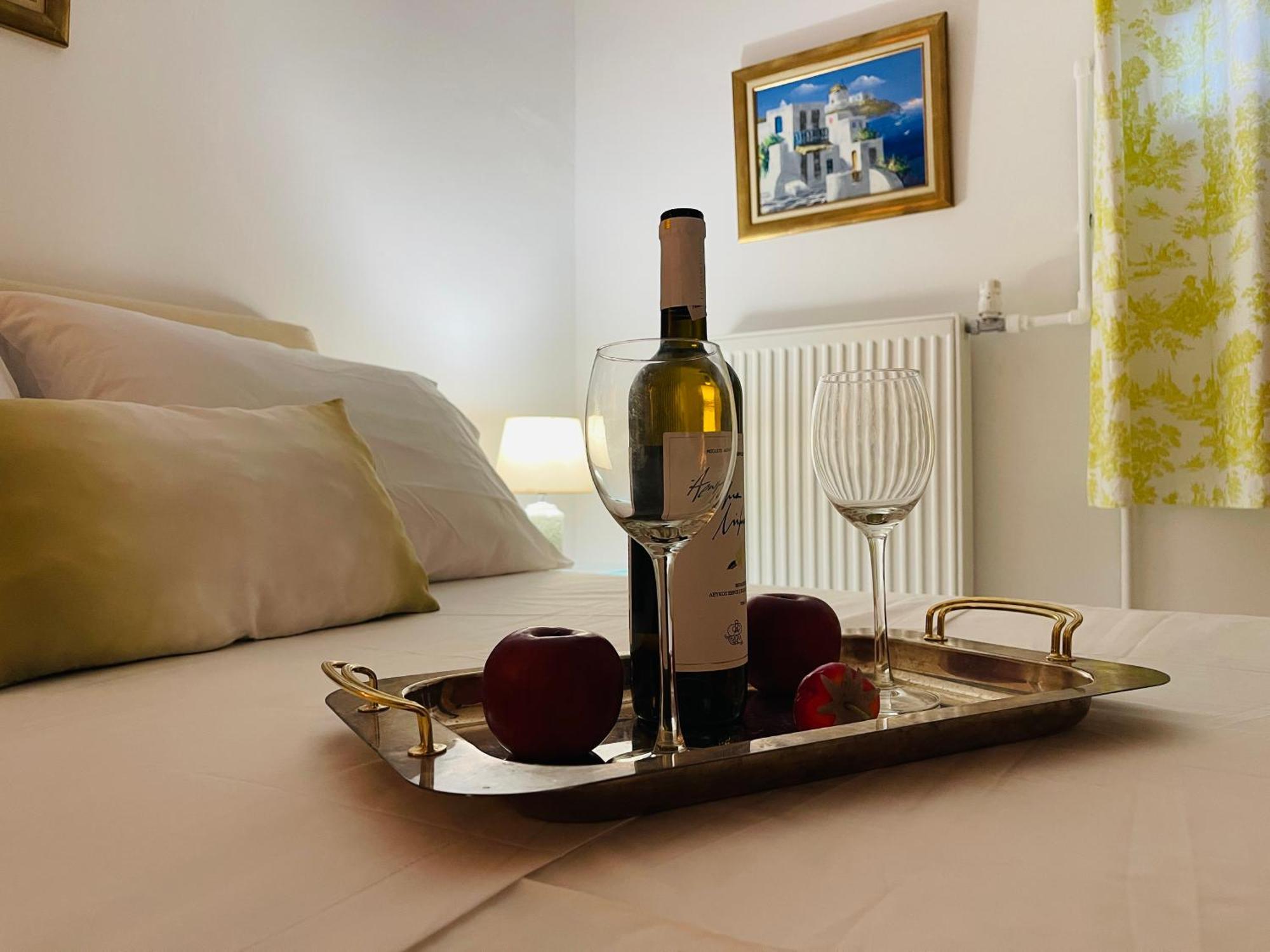 Apartament Erotospilia Porto Rafti Near The Athens Airport Zewnętrze zdjęcie